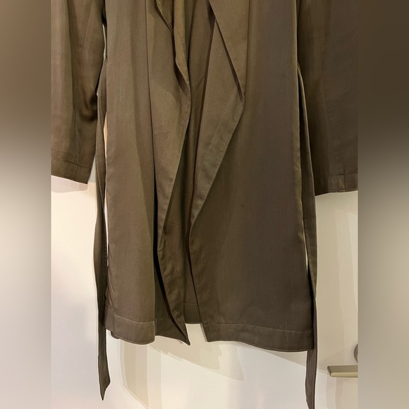 Babaton trench coat, olive green - Picture 5 of 7